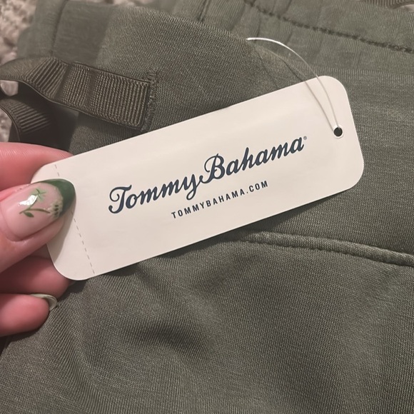 Tommy Bahama Palm Voyage 4-Way Stretch Knit Wide-Leg Pull-On Ankle Length Pants - Picture 4 of 5